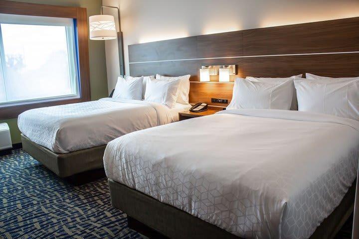 Holiday Inn Express & Suites - Gainesville I-75 By Ihg Exterior photo