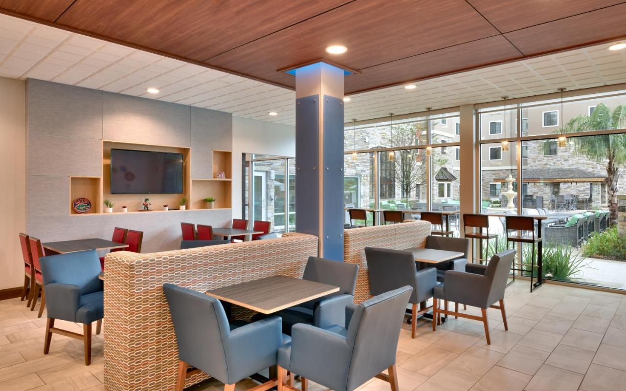 Holiday Inn Express & Suites - Gainesville I-75 By Ihg Exterior photo